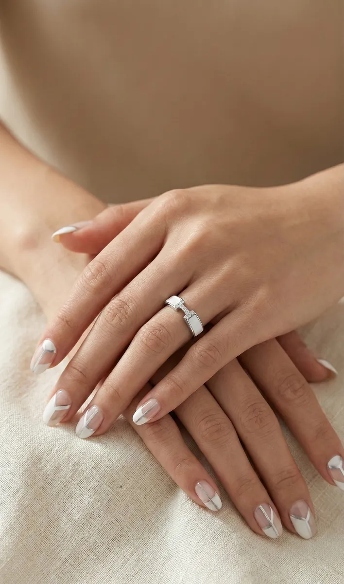 The Crystal Bridge Ring