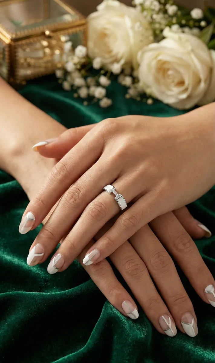 The Crystal Bridge Ring